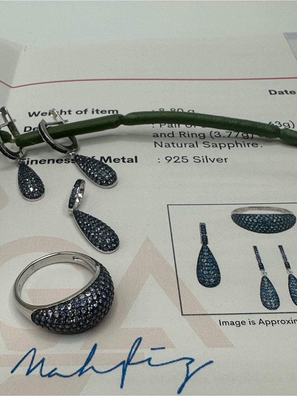 Certified natural blue sapphire set in S925 settings